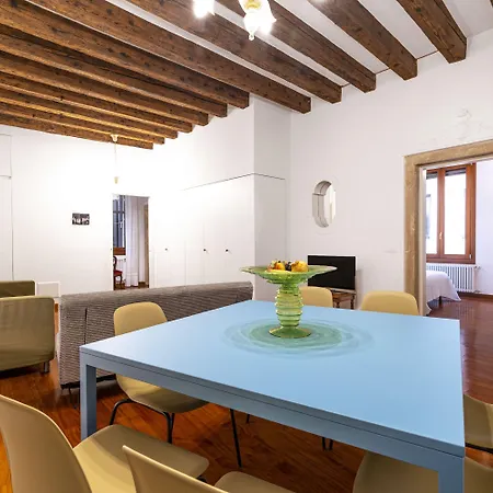 Apartment Ca' Della Commedia - San Marco By Wonderful Italy